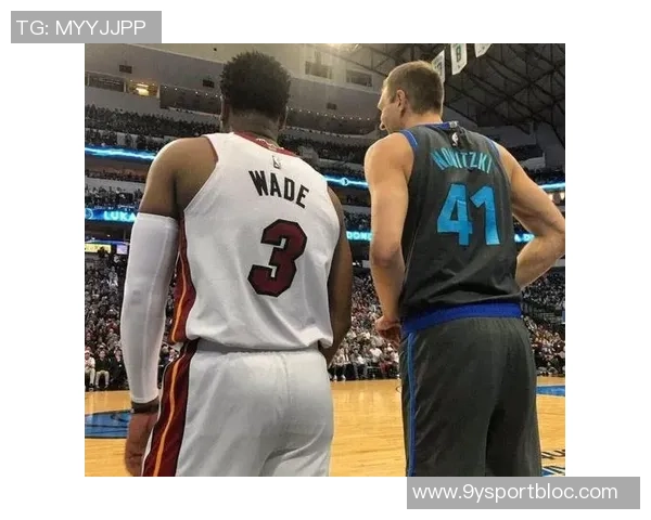 克莱女友晒拉布布穿球衣秀恩爱引发网友热议与羡慕