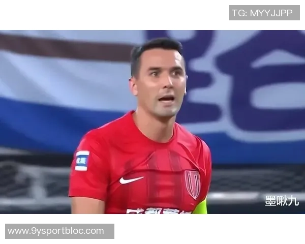 周定洋告别成都感慨万千称这是人生中最艰难的决定