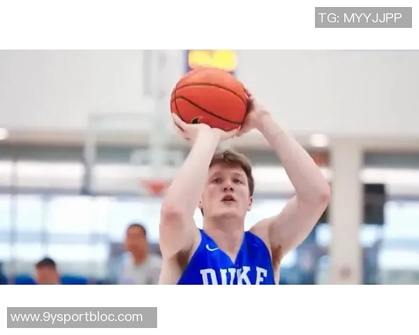 弗拉格狂砍42分提升场均09分距克尼佩尔仅差06分