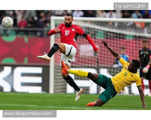 加纳主帅现场观战热刺却遭噩耗库杜斯19分钟伤退无缘非洲杯正赛