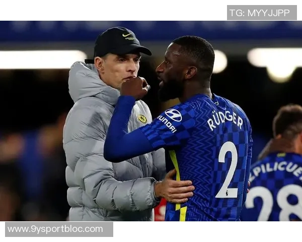 恩里克高度认可马尤卢表现巴黎俱乐部已启动续约谈判