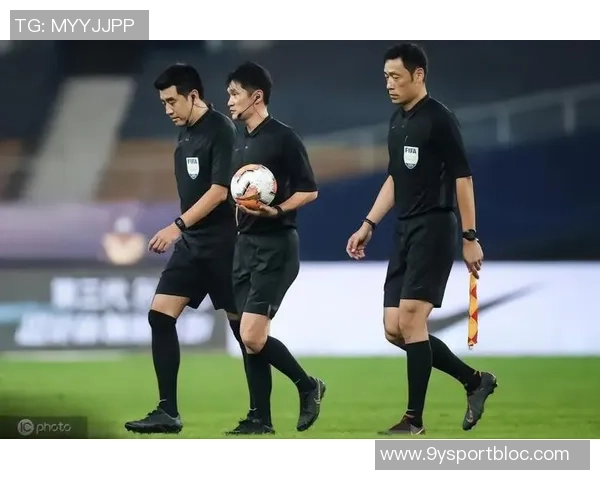 拉普拉塔大学生发声支持贝隆及全体球员坚决反对处罚决定